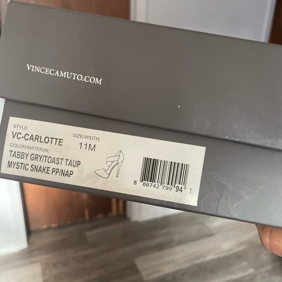 Vince Camuto VC Carlotte - Picture 2 of 4